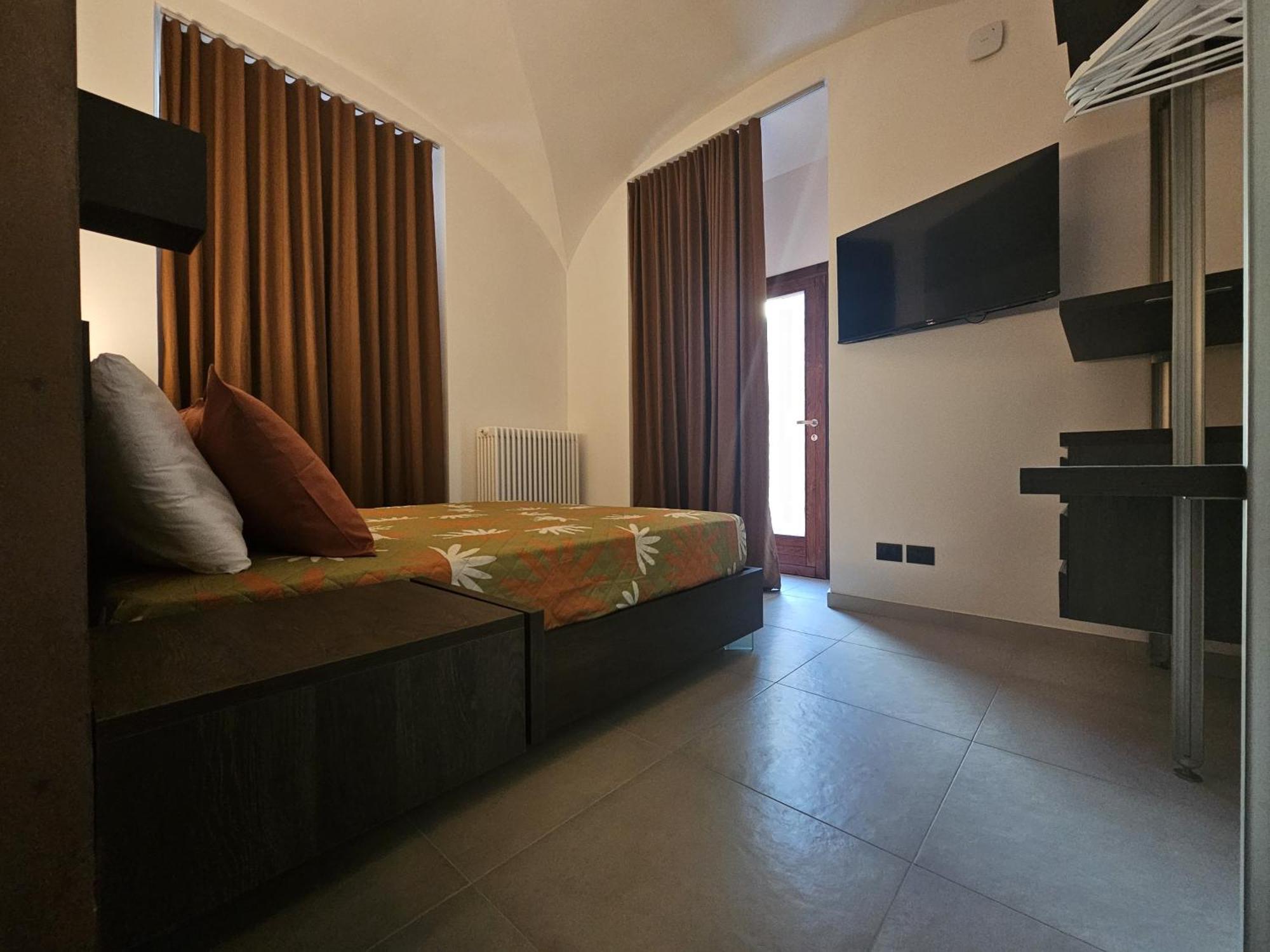 Dimora Adelfina - L'Aquila Centro Villa Buitenkant foto